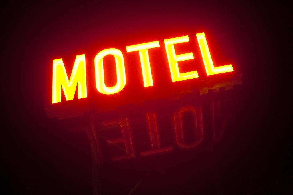 Celilo Inn Даллес Экстерьер фото