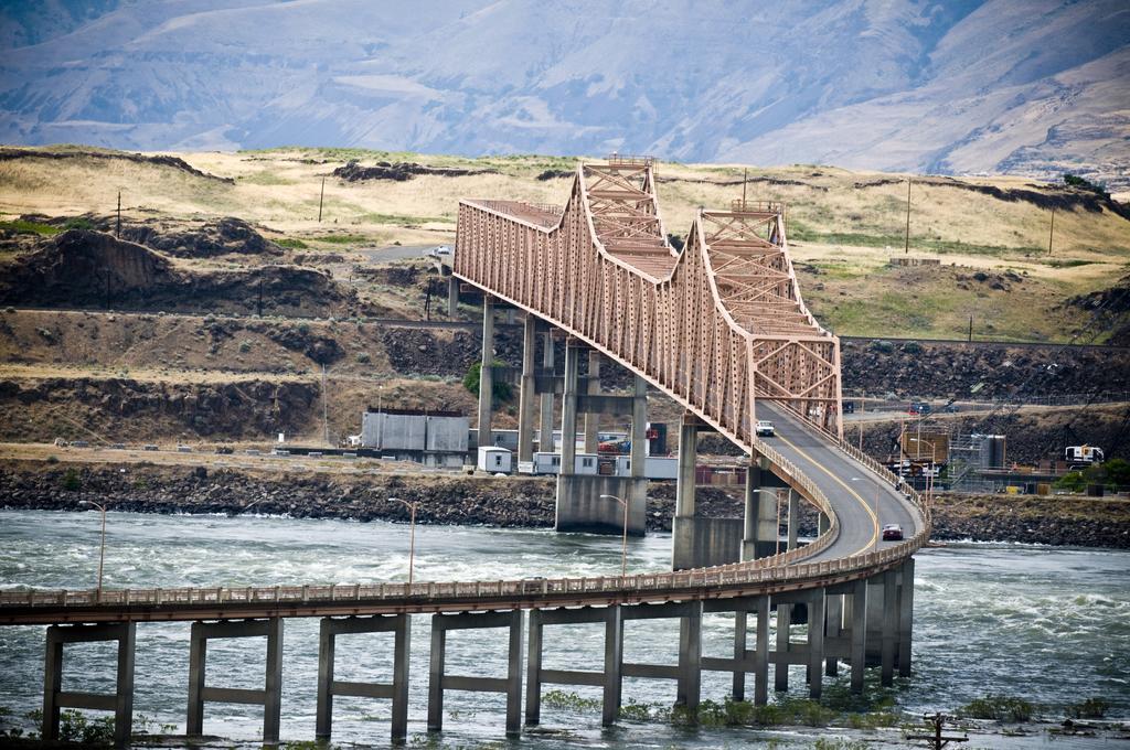 Celilo Inn Даллес Экстерьер фото